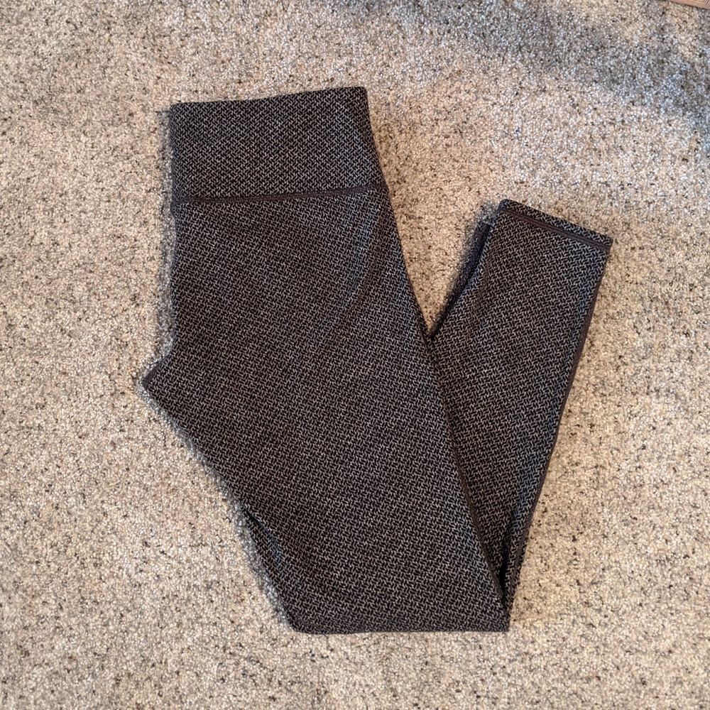 Athleta crossstich textured leggings